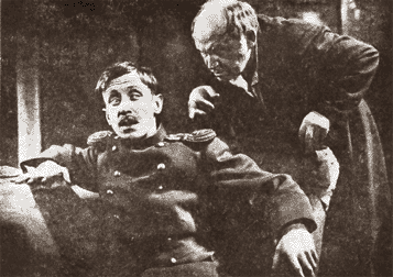 Объяснение Иудушки с сыном. Кадр из фильма «Иудушка Головлёв». 1933 г.