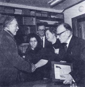 К.Г. Паустовский и Т.А. Паустовская (справа). Париж, 1957.