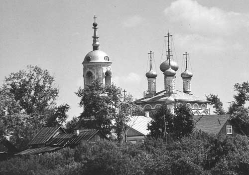 Петропавловская церковь (XVI век) в Мценске. Современное фото.